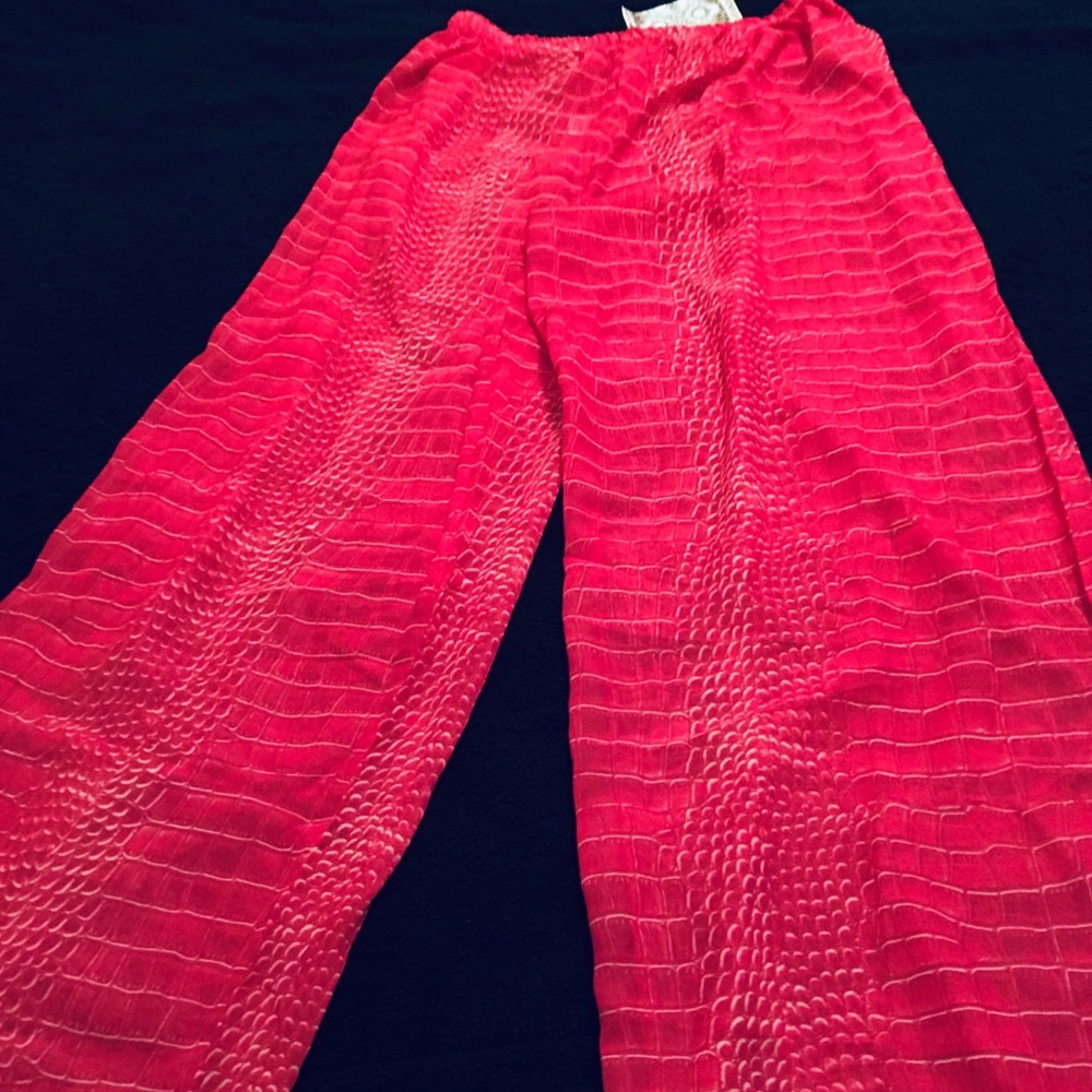 🌸CROC WIDE LEG  BEACH PANTS 💕 - Picture 7 of 9